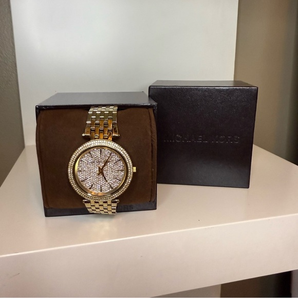 Michael Kors Darci watch - Picture 2 of 3